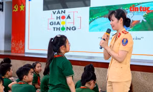Hà Nội nhân rộng mô hình 'Cổng trường học an toàn giao thông'