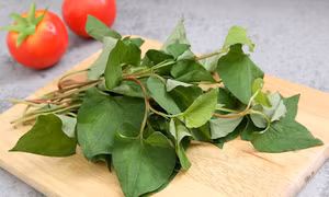 Chuyên gia mách bài thuốc bổ phổi, bảo vệ họng từ rau diếp cá trong mùa lạnh