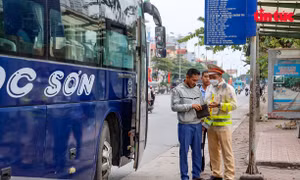 Hà Nội tăng cường xử lý vi phạm kinh doanh vận tải hành khách