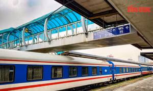 Ga Hà Nội vắng lặng trong ngày đầu bán vé tàu Tết Nhâm Dần