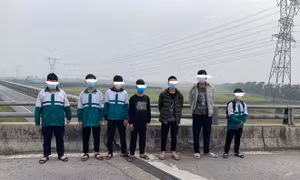 Bắt giữ 7 đối tượng 'nhí' ném gạch đá vào ô tô trên cao tốc Hà Nội - Thái Nguyên