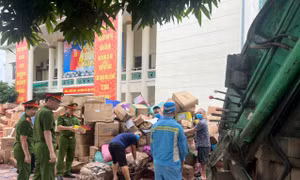 Hà Nội tiêu hủy 25 tấn thực phẩm bẩn tại làng nghề La Phù