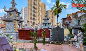 Bắt quả tang nhóm người rủ nhau vào... nghĩa trang để tập thể dục