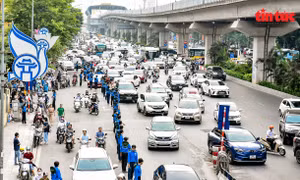 Đi xe buýt mà chậm giờ làm thì người dân vẫn sợ xe buýt