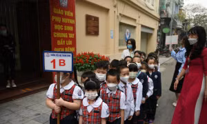 75,3% tổng số học sinh tiểu học ở Hà Nội đến trường trong buổi học đầu tiên