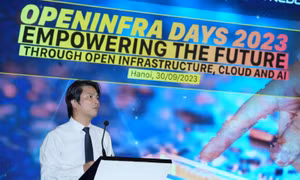 Ông Vũ Thế Bình, Phó Chủ tịch, Tổng thư ký Hiệp hội Internet Việt Nam giới thiệu về OpenInfra Days Vietnam 2023.