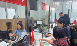 Cần đáp ứng điều kiện nào để được hưởng lương hưu khi suy giảm khả năng lao động?