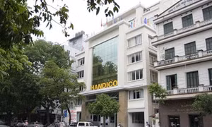 Chủ tịch TP Hà Nội yêu cầu làm rõ trách nhiệm phòng dịch liên quan đến Giám đốc Công ty Đầu tư xây dựng số 2 