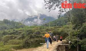 Trong 12 tuyến trên, tại địa bàn huyện Bá Thước có 4 tuyến gồm: Tuyến trekking đỉnh Pù Luông (1.700m); Tuyến trekking mạo hiểm Hòn Con Sói; Tuyến trekking đỉnh Pù Luông-Hòn Con Sói; Tuyến trekking cung đường di sản Pù Luông (Tuyến liên huyện Bá Thước