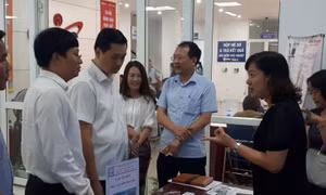 Thiếu lao động dịp cuối năm