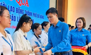 Công đoàn hỗ trợ người lao động bị thiệt hại do bão lũ