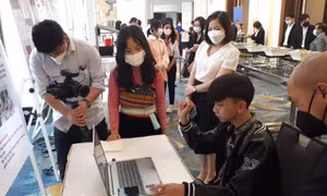 Phổ cập kỹ năng số cho học sinh vùng nông thôn, đặc biệt khó khăn