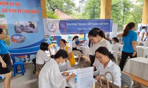 Thị trường lao động phục hồi trong những tháng cuối năm