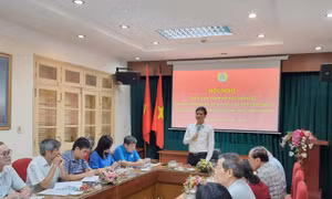 Đề nghị đẩy nhanh cải cách chế độ tiền lương cho đội ngũ cán bộ, công chức