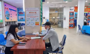 Phiên giao dịch việc làm trực tuyến kết nối 12 tỉnh thành.