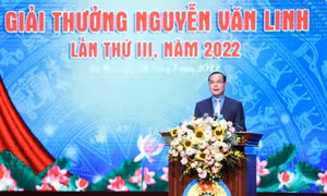Trao Giải thưởng Nguyễn Văn Linh lần thứ III - vinh danh những cán bộ công đoàn tiêu biểu