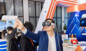 Tìm kiếm cơ hội đầu tư phát triển khoa học công nghệ