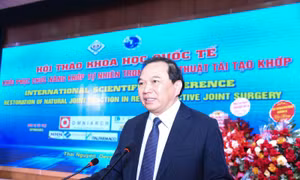 Ứng dụng công nghệ mới trong nội soi, thay khớp