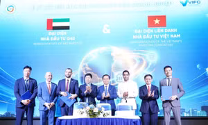 Quang cảnh lễ ký kết đầu tư vào hạ tầng công nghệ số và trung tâm dữ liệu lớn tại TP Hồ Chí Minh