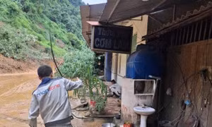 Đảm bảo thông tin thông suốt vùng lũ phục vụ chính quyền và người dân