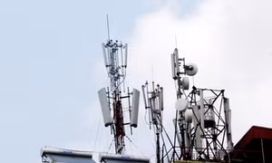 Phát hiện 3 đối tượng lắp đặt, sử dụng trạm phát sóng di động để phát tán tin nhắn rác