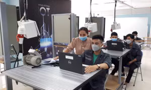 Lao động có chuyên môn kỹ thuật chiếm tỷ lệ thấp