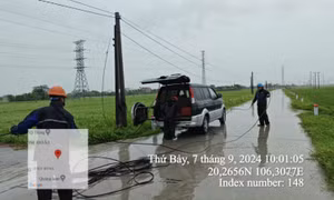 Nhà mạng VNPT đang triển khai khắc phục hậu quả bão số 3 đảm bảo thông tin liên lạc. 