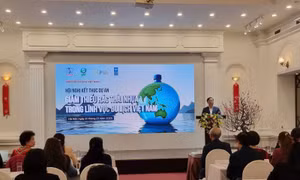 Lãnh đạo Cục Du lịch quốc gia cam kết cùng Hiệp hội Du lịch Việt Nam triển khai các giải pháp giảm thiểu rác thải nhựa.
