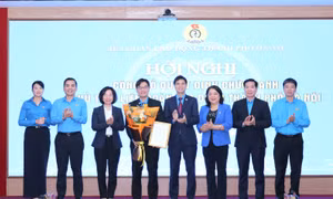 Ông Nguyễn Văn Thắng giữ chức Chủ tịch LĐLĐ thành phố Hà Nội