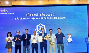 Kết nối bảo vệ trẻ em Việt Nam trên không gian mạng