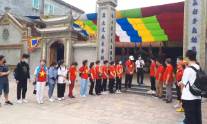Check-in phố cổ Hà Nội, làng cổ Bát Tràng bằng tour xe đạp vô cùng đặc biệt