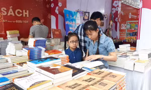 Hà Nội khai mạc Phố sách Xuân Kỷ Hợi 2019