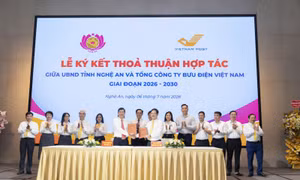 Chi trả lương hưu, trợ cấp cho người hưởng.