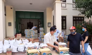 Hà Nội tiếp tục gỡ vướng thủ tục hỗ trợ nhóm lao động tự do