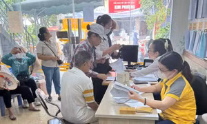 Chi trả lương hưu kết hợp tuyên truyền nhận lương hưu qua tài khoản