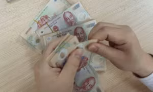Mức thưởng Tết Âm lịch 2022 bình quân hơn 6,1 triệu đồng, giảm nhẹ so với năm 2021
