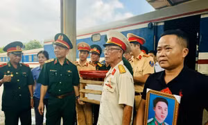 Tổ chức đón đưa hài cốt liệt sĩ về quê nhà