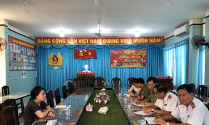 'Mạnh tay' với thông tin giả
