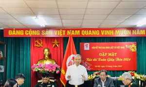 Miễn cước vận chuyển hài cốt liệt sĩ và vé tàu cho thân nhân liệt sĩ đi cùng