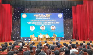 Ông Nguyễn Thiện Nghĩa, Phó Cục trưởng phụ trách Cục Công nghiệp Công nghệ thông tin và Truyền thông khẳng định, Bộ TTTT luôn đồng hành cùng Giải thưởng.