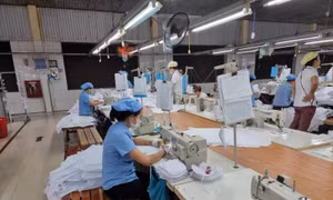 Trình Chính phủ mức tăng lương tối thiểu vùng 6% từ 1/7/2024