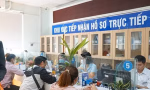 Tại sao lại có cách tính lương hưu khác nhau giữa khu vực công và khối doanh nghiệp?