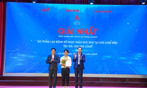 Trao giải cuộc thi ‘Những cống hiến thầm lặng’ năm 2024
