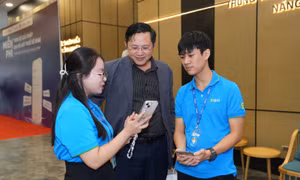 Hỗ trợ, tư vấn hộ kinh doanh doanh cài đặt ứng dụng chuyển đổi số, chuyển từ thuế khoán sang phương pháp kê khai, tính thuế dựa trên doanh thực tế.