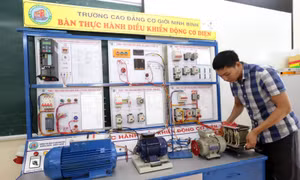 Hội thi thiết bị tự làm ứng dụng công nghệ AI và IoT