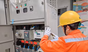 EVNHANOI đảm bảo vận hành cung ứng điện an toàn trong nắng nóng