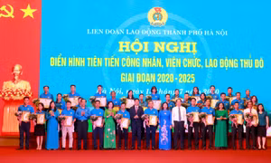 Hà Nội đẩy mạnh phong trào thi đua yêu nước từ những điển hình tiên tiến trong lao động