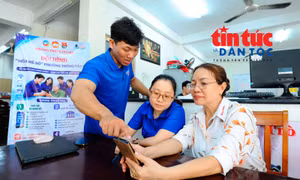 Thanh niên TP Hồ Chí Minh xung kích chuyển đổi số trong cộng đồng - Bài 1: Mang kỹ năng số đến các khu dân cư