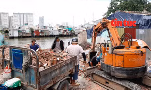 TP Hồ Chí Minh tăng tốc di dời nhà ở ven kênh để chỉnh trang đô thị