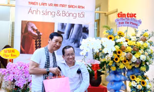 NSNA Trần Thế Phong với 'Ánh sáng và bóng tối', đồng hành cùng người khuyết tật